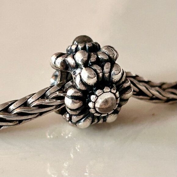 PANDORA Flower Bloom Charm Bead ALE 925S April Birthday Clear Crystal, Preloved - Picture 5 of 7